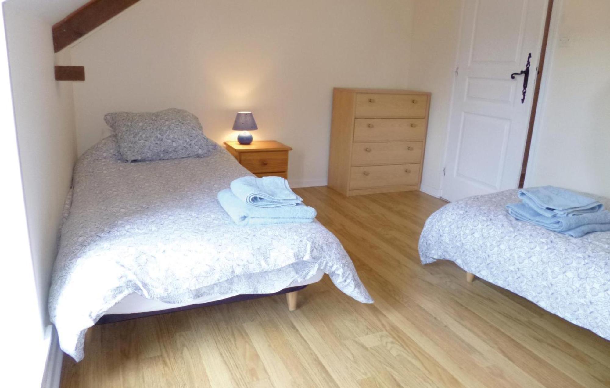 3 Bedroom Cozy Home In Brucheville Carentan-les-Marais Eksteriør billede